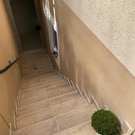 Vaelli Apartment *